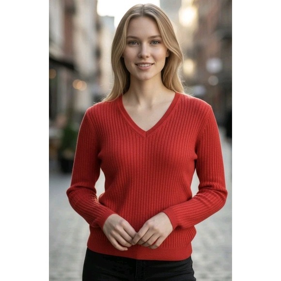 Tommy Hilfiger Sweaters - Tommy Hilfiger Women's Red Ribbed Metallic Sweater SZ M Holiday V-neck